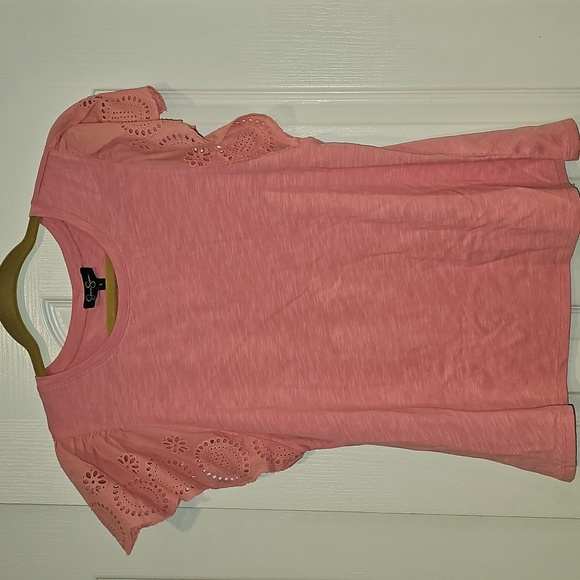 Jessica Simpson Wild Rose Flutter Sleeve Tee - Picture 2 of 7